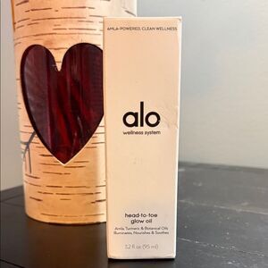 ALO Yoga Glow Oil - White